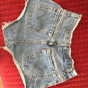 Vintage Levi’s shorts